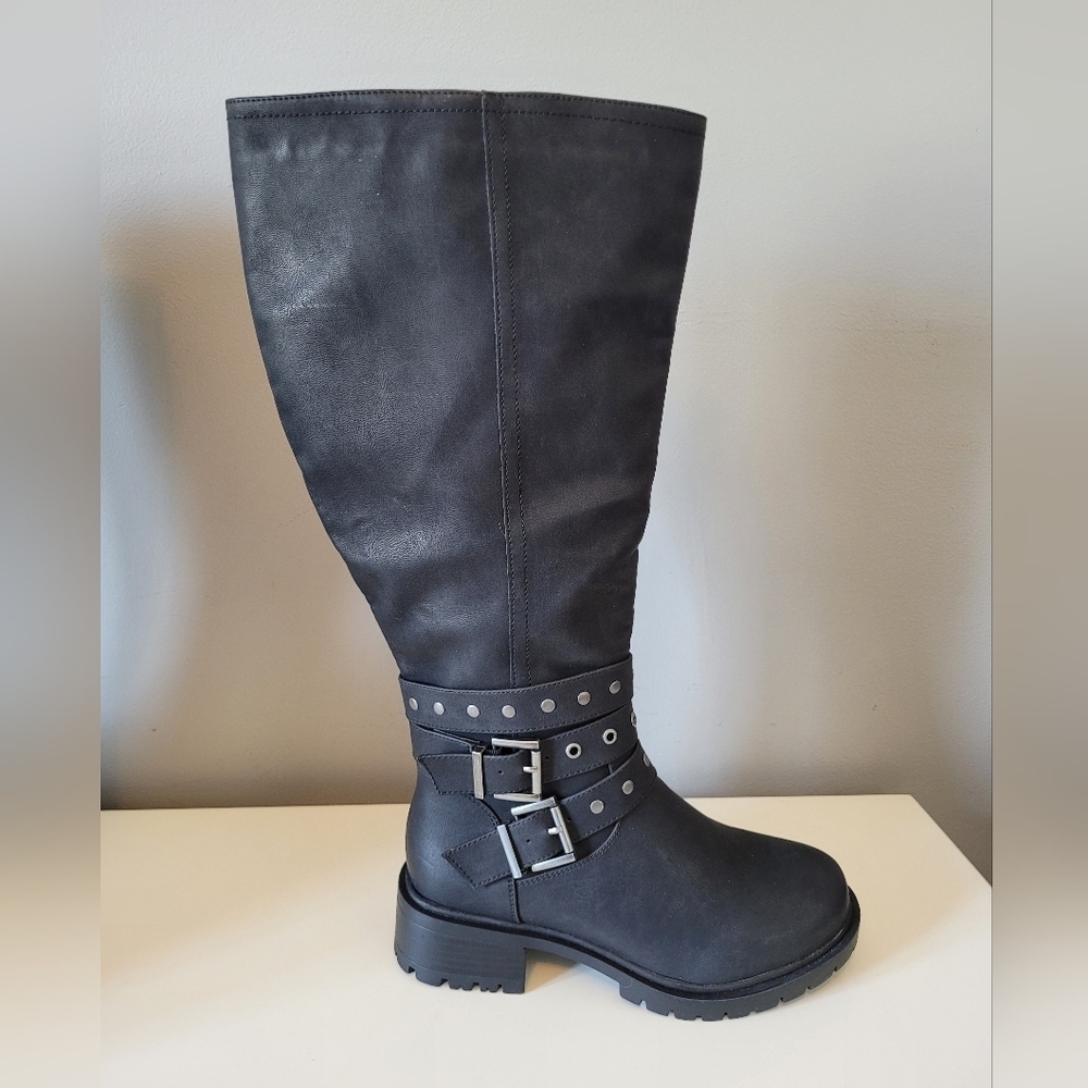 Torrid Studded Wrap Buckle Knee Boot, BNWT, Size 6 - Picture 7 of 10